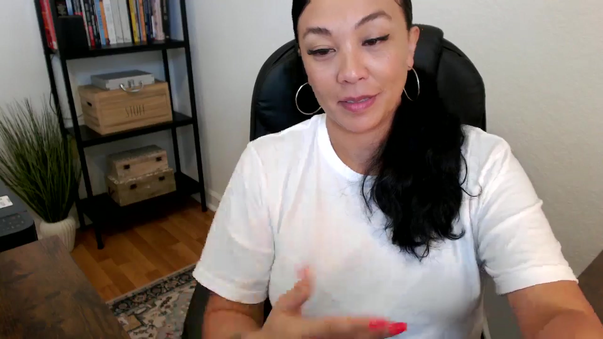 Gallery image thumbnail from MickaylaMoon's myfreecams stream on, 07/18/2024, 19:01 image 11 of 20