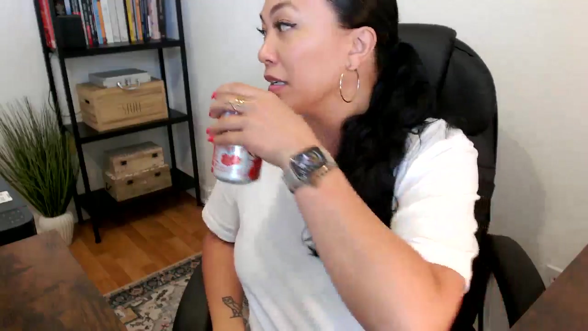 Gallery image thumbnail from MickaylaMoon's myfreecams stream on, 07/18/2024, 19:01 image 20 of 20