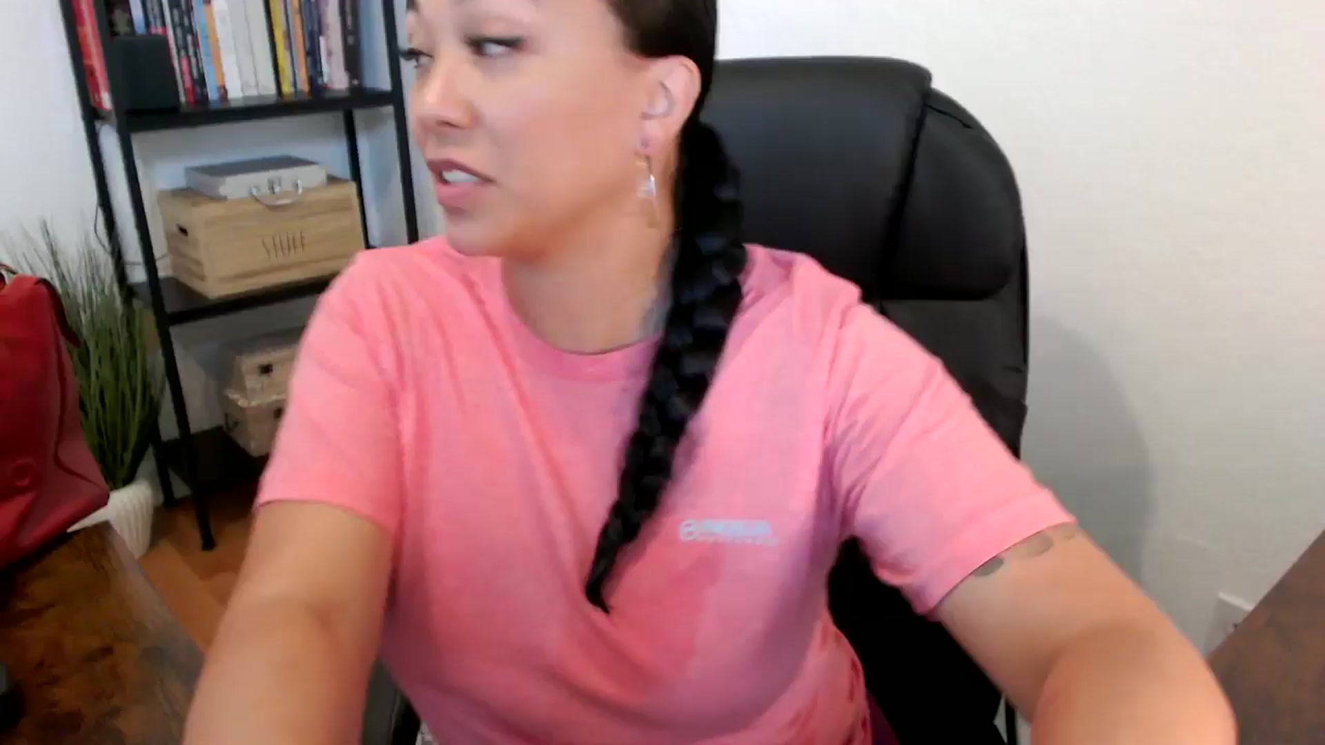 Gallery image thumbnail from MickaylaMoon's myfreecams stream on, 07/19/2024, 15:00 image 1 of 20