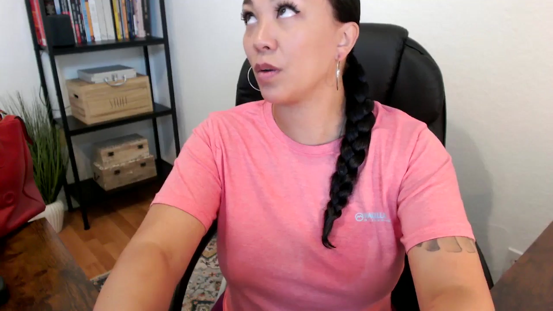 Gallery image thumbnail from MickaylaMoon's myfreecams stream on, 07/19/2024, 15:00 image 2 of 20