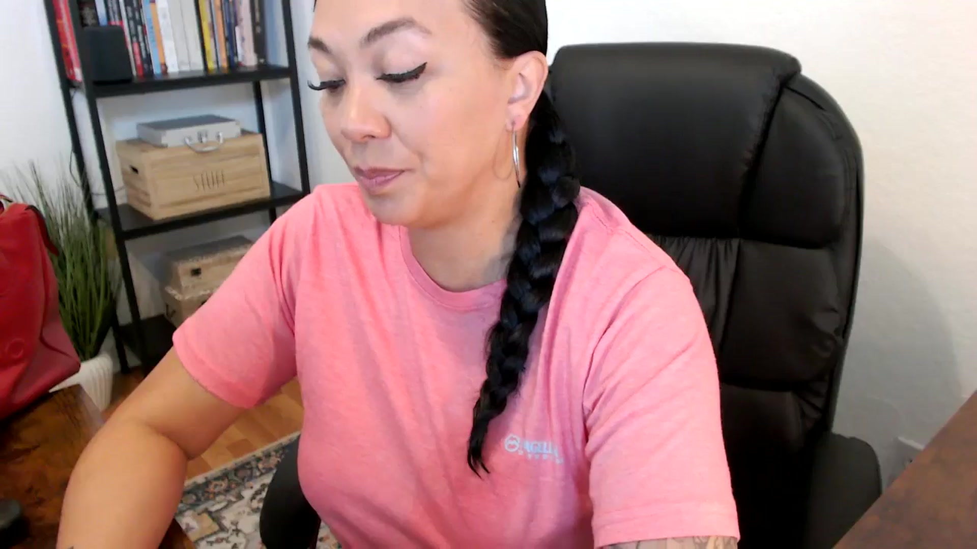 Gallery image thumbnail from MickaylaMoon's myfreecams stream on, 07/19/2024, 15:00 image 9 of 20