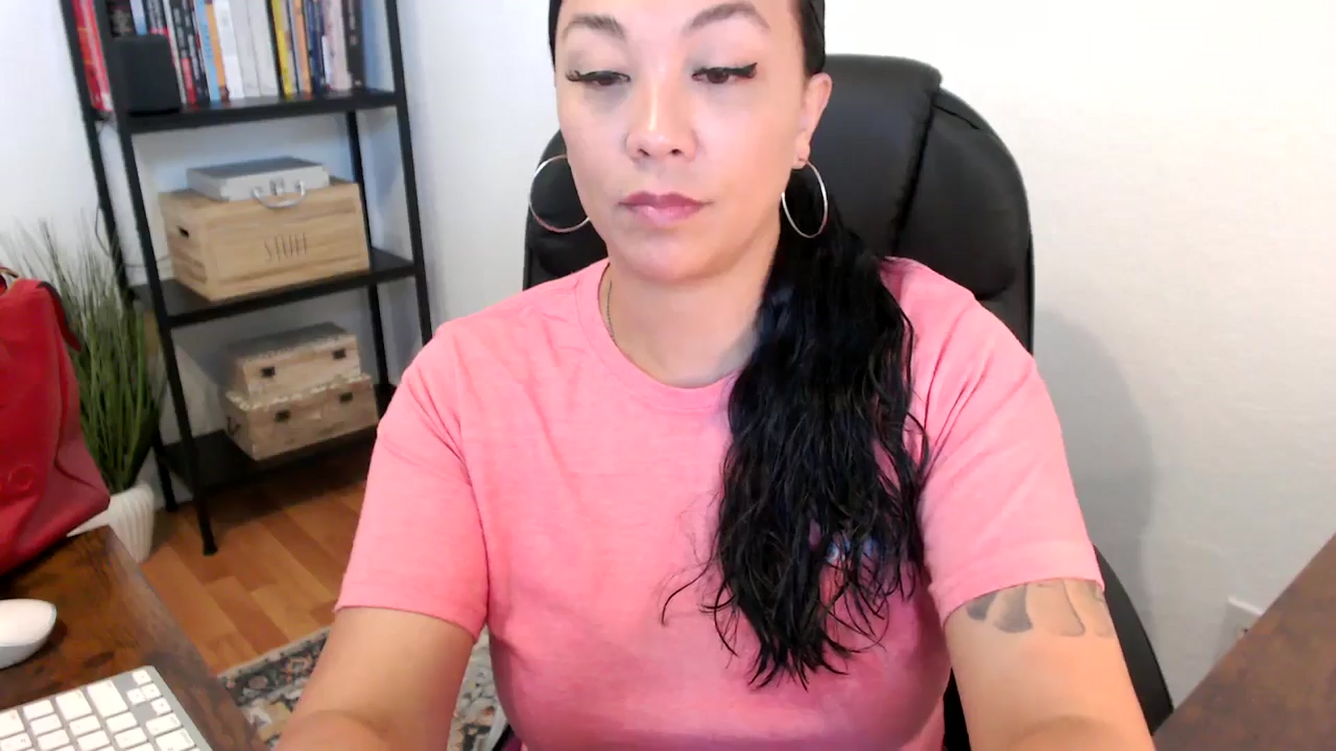 Gallery image thumbnail from MickaylaMoon's myfreecams stream on, 07/19/2024, 15:19 image 14 of 20