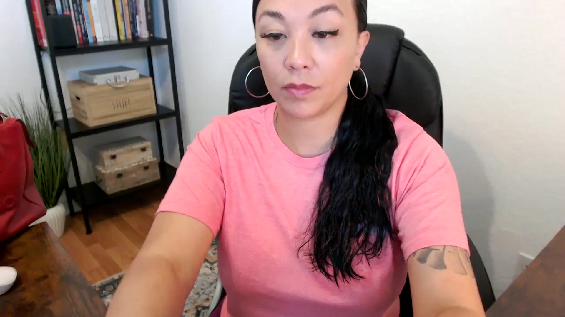 Gallery image thumbnail from MickaylaMoon's myfreecams stream on, 07/19/2024, 15:19 image 20 of 20
