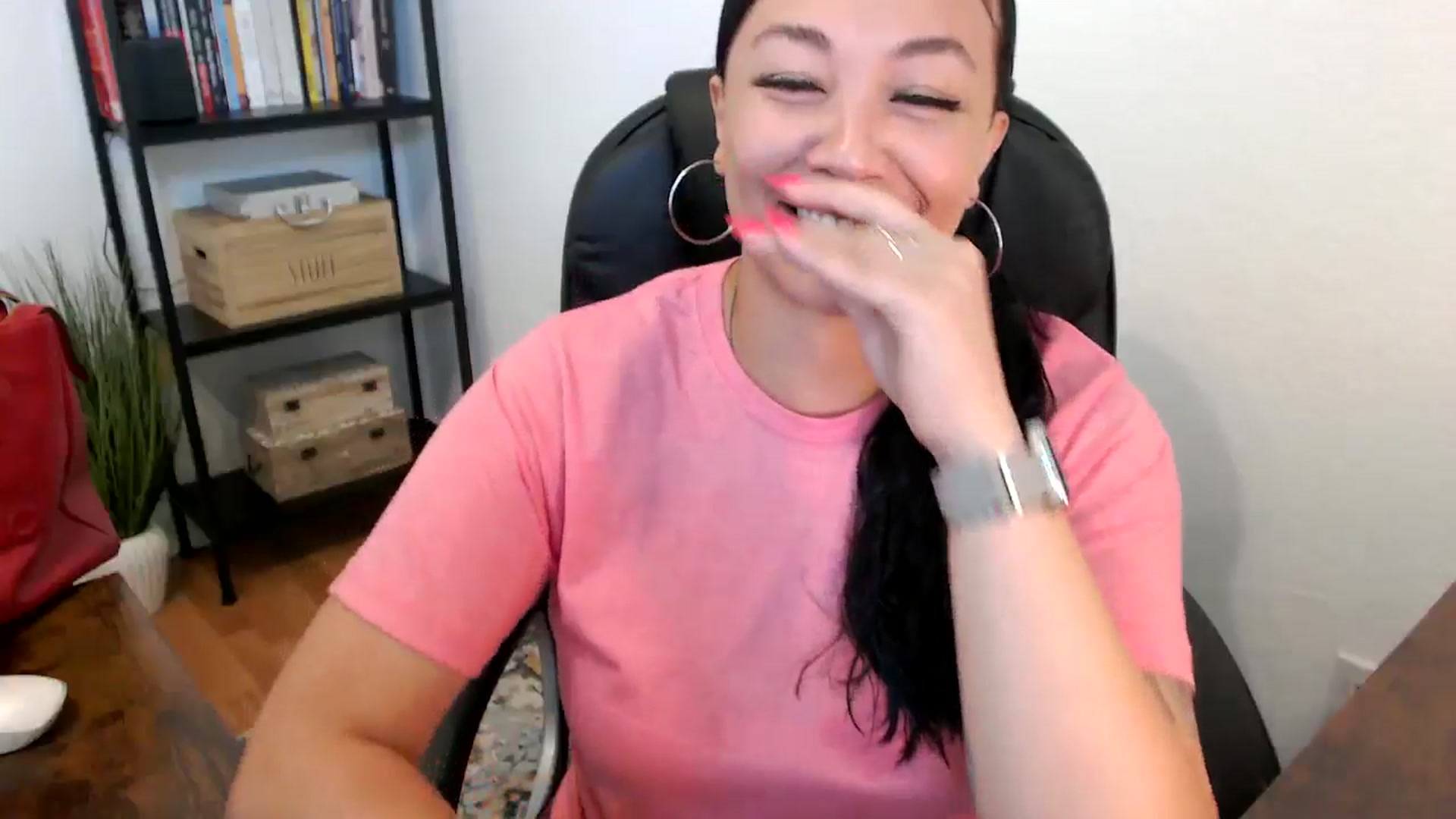 Gallery image thumbnail from MickaylaMoon's myfreecams stream on, 07/19/2024, 15:19 image 10 of 20