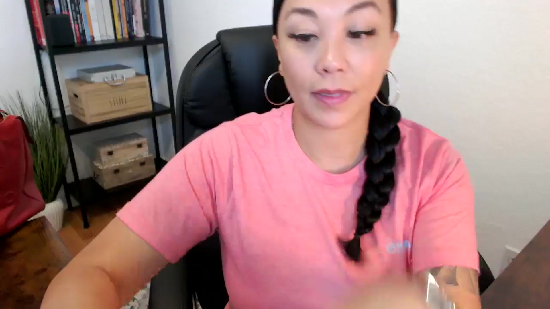 Gallery image thumbnail from MickaylaMoon's myfreecams stream on, 07/19/2024, 16:24 image 8 of 20