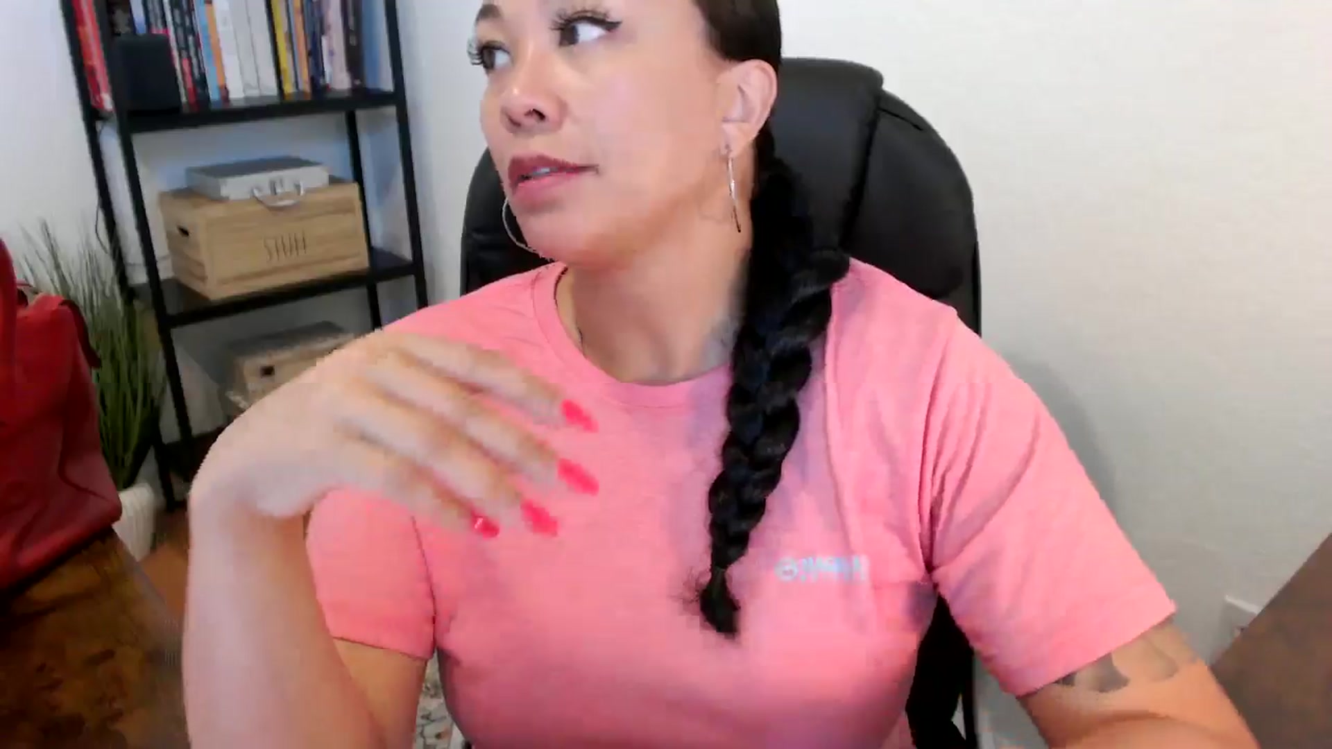 Gallery image thumbnail from MickaylaMoon's myfreecams stream on, 07/19/2024, 16:42 image 18 of 20