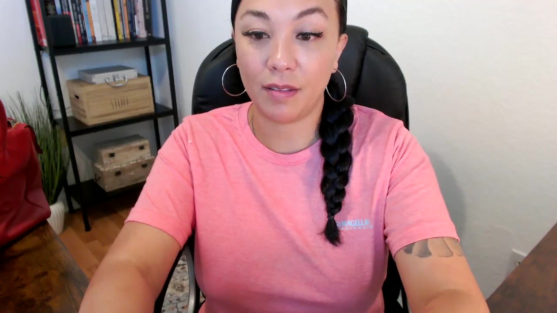 Gallery image thumbnail from MickaylaMoon's myfreecams stream on, 07/19/2024, 16:42 image 17 of 20