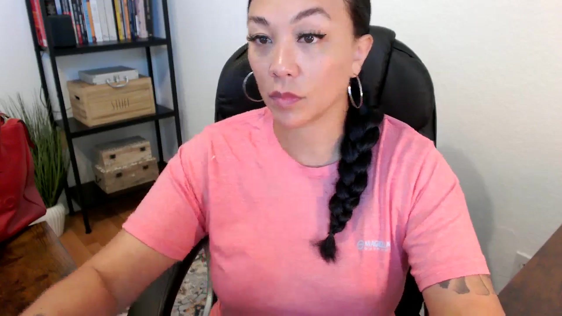 Gallery image thumbnail from MickaylaMoon's myfreecams stream on, 07/19/2024, 16:42 image 8 of 20