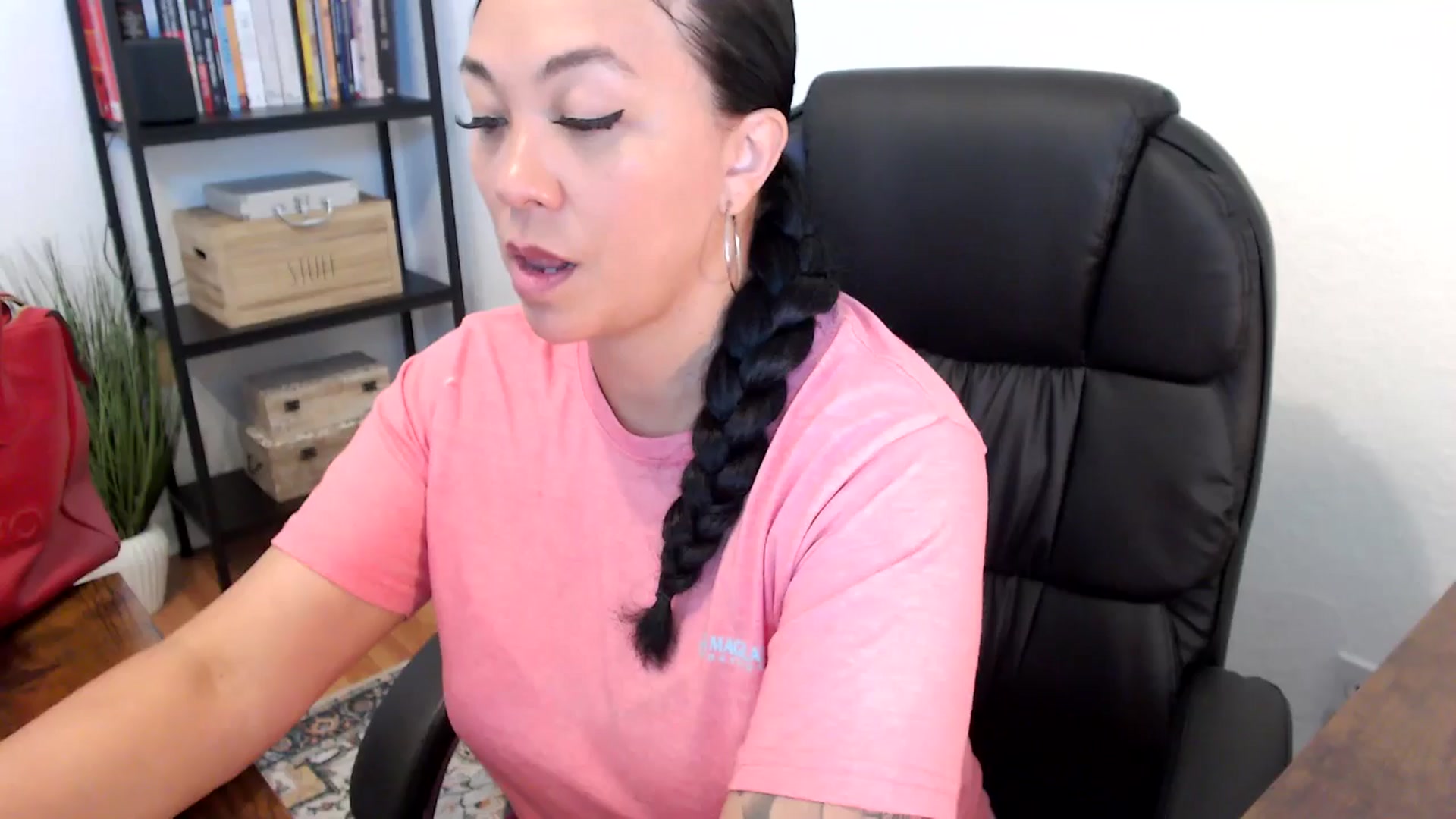 Gallery image thumbnail from MickaylaMoon's myfreecams stream on, 07/19/2024, 16:42 image 5 of 20