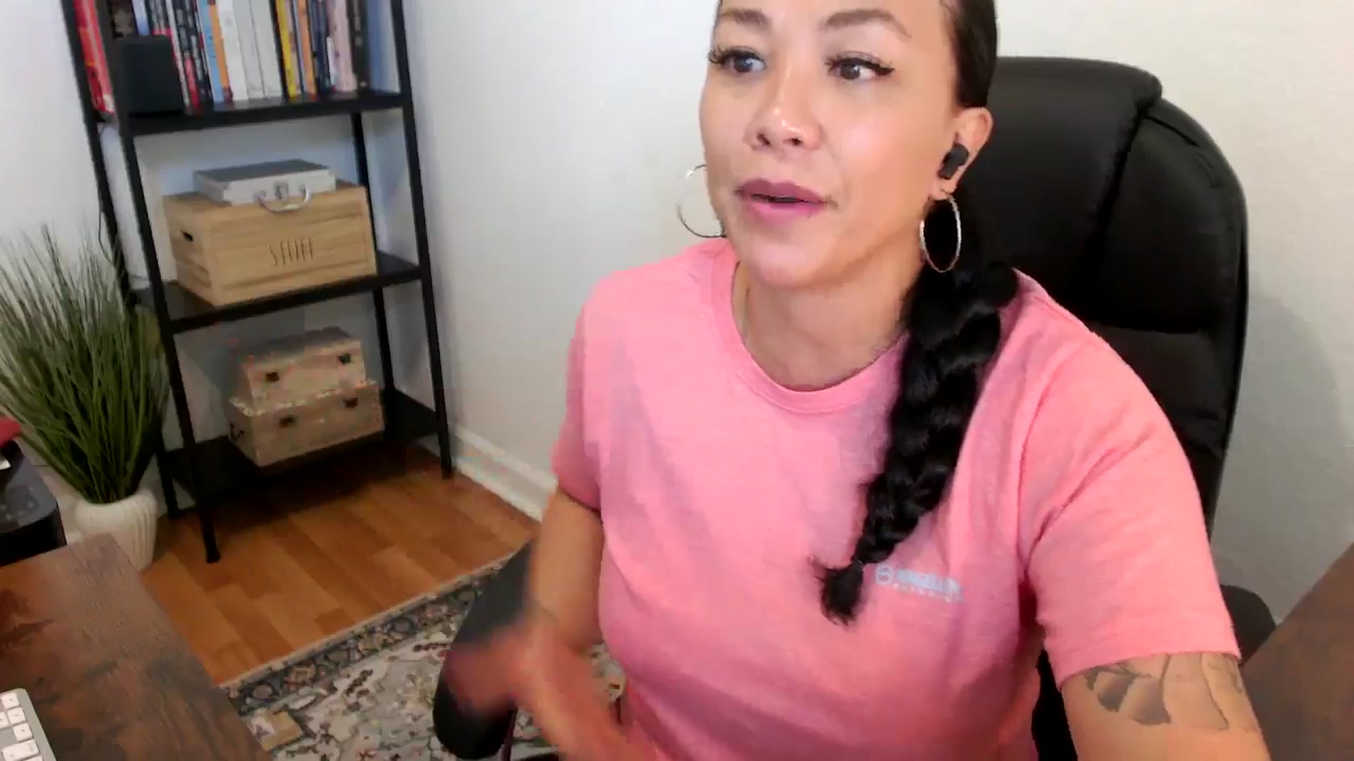 Gallery image thumbnail from MickaylaMoon's myfreecams stream on, 07/19/2024, 17:54 image 11 of 20