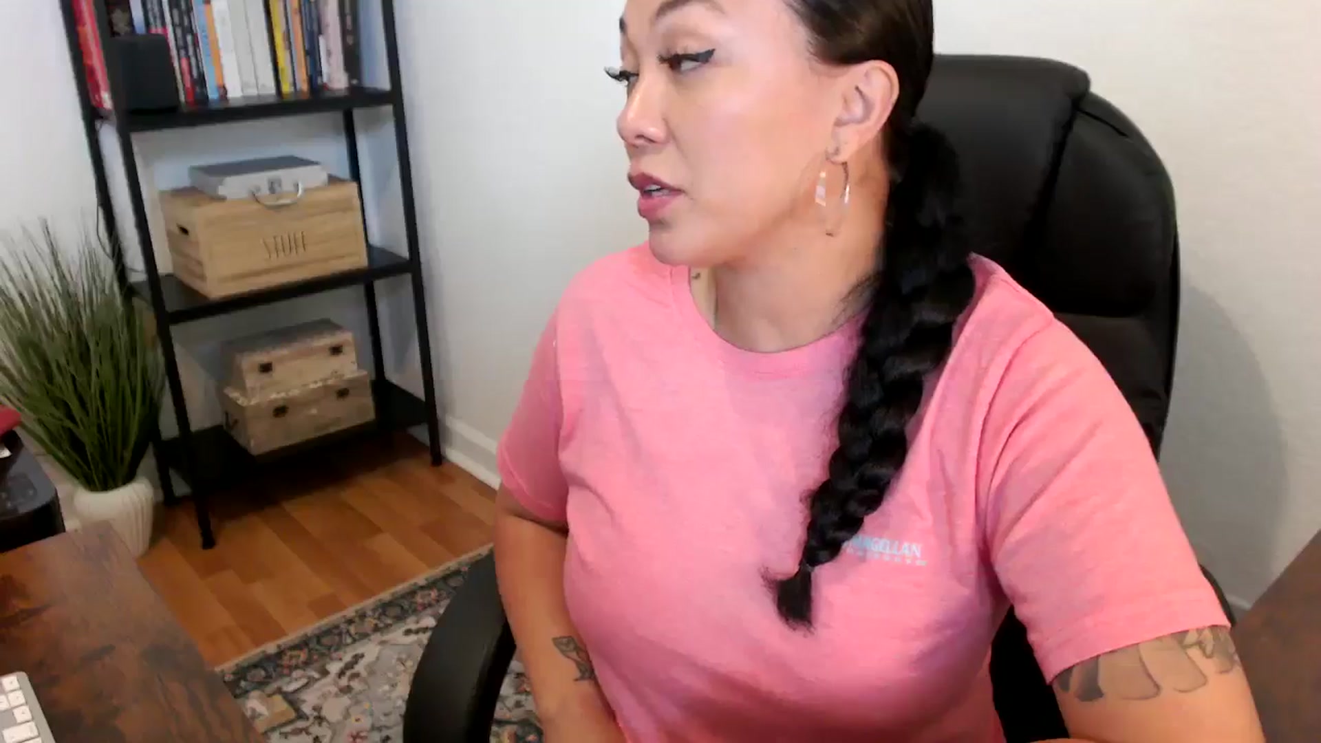 Gallery image thumbnail from MickaylaMoon's myfreecams stream on, 07/19/2024, 17:54 image 4 of 20