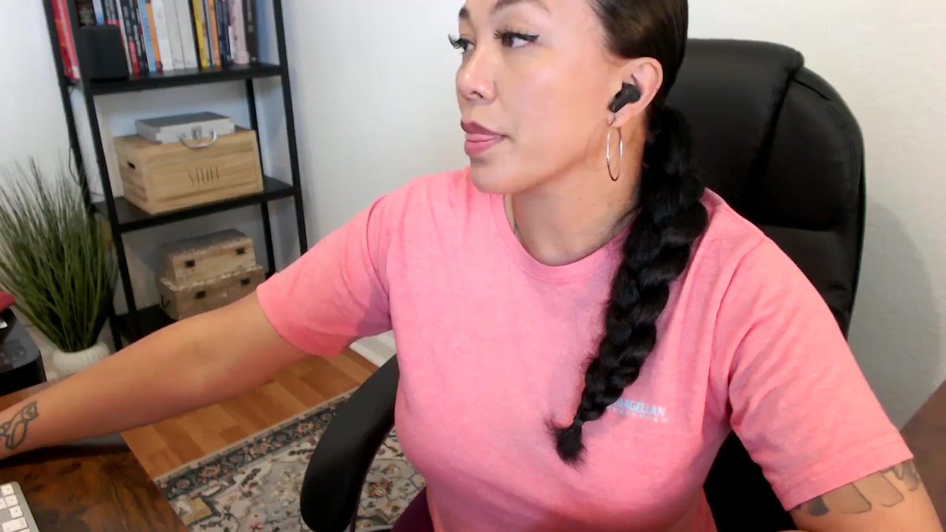 Gallery image thumbnail from MickaylaMoon's myfreecams stream on, 07/19/2024, 17:54 image 15 of 20