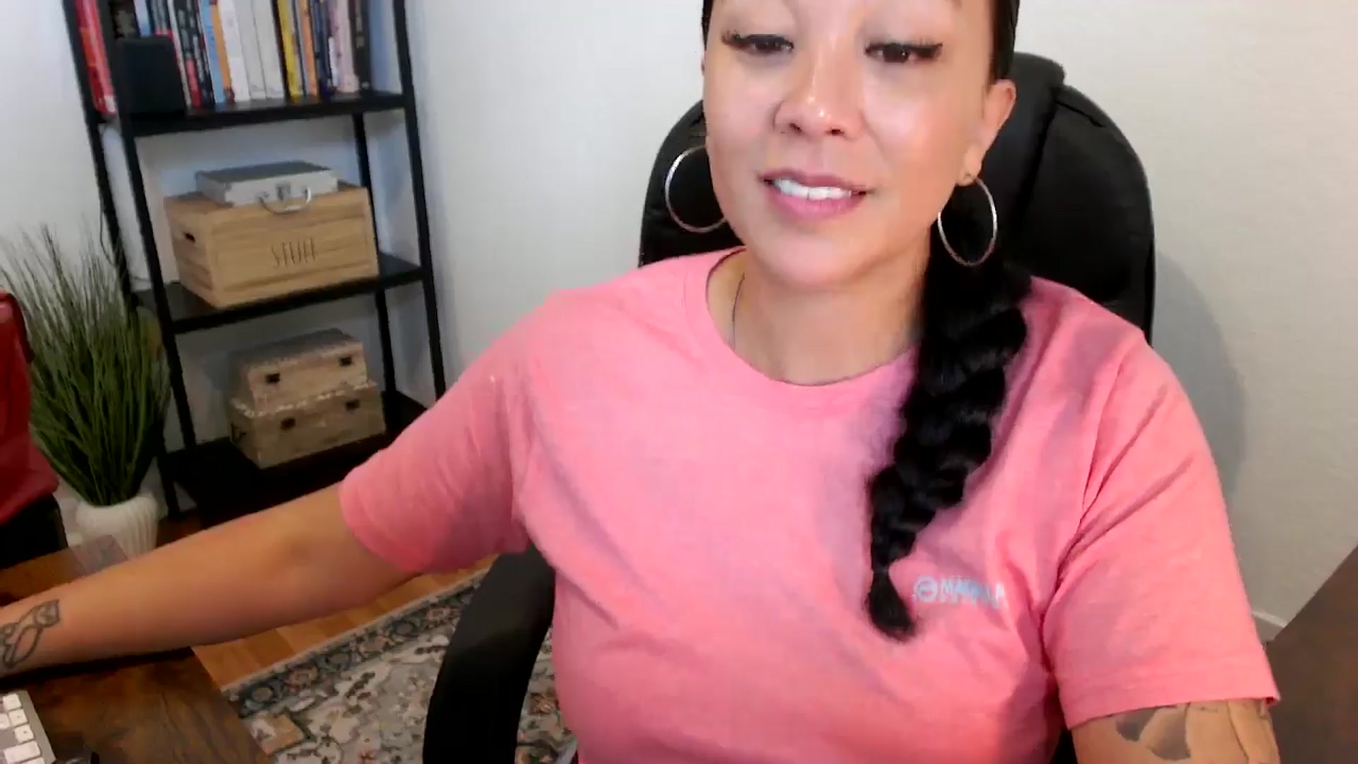 Gallery image thumbnail from MickaylaMoon's myfreecams stream on, 07/19/2024, 18:12 image 18 of 20