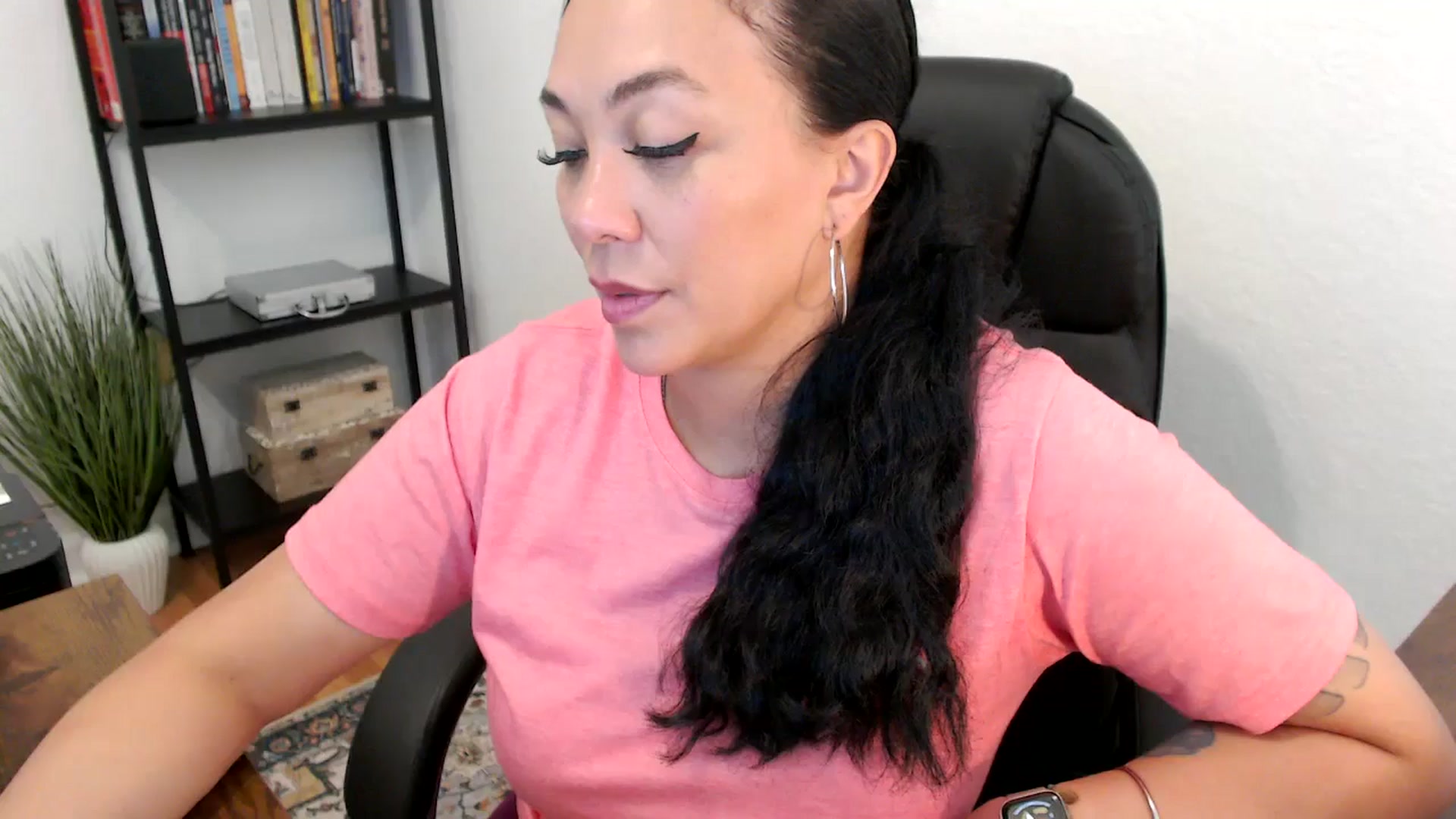 Gallery image thumbnail from MickaylaMoon's myfreecams stream on, 07/19/2024, 21:45 image 8 of 20