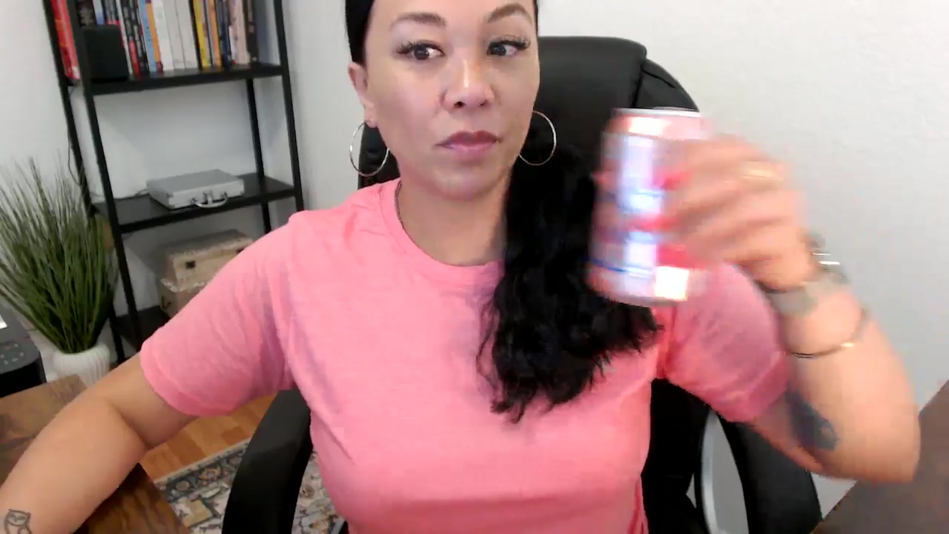 Gallery image thumbnail from MickaylaMoon's myfreecams stream on, 07/19/2024, 21:45 image 9 of 20