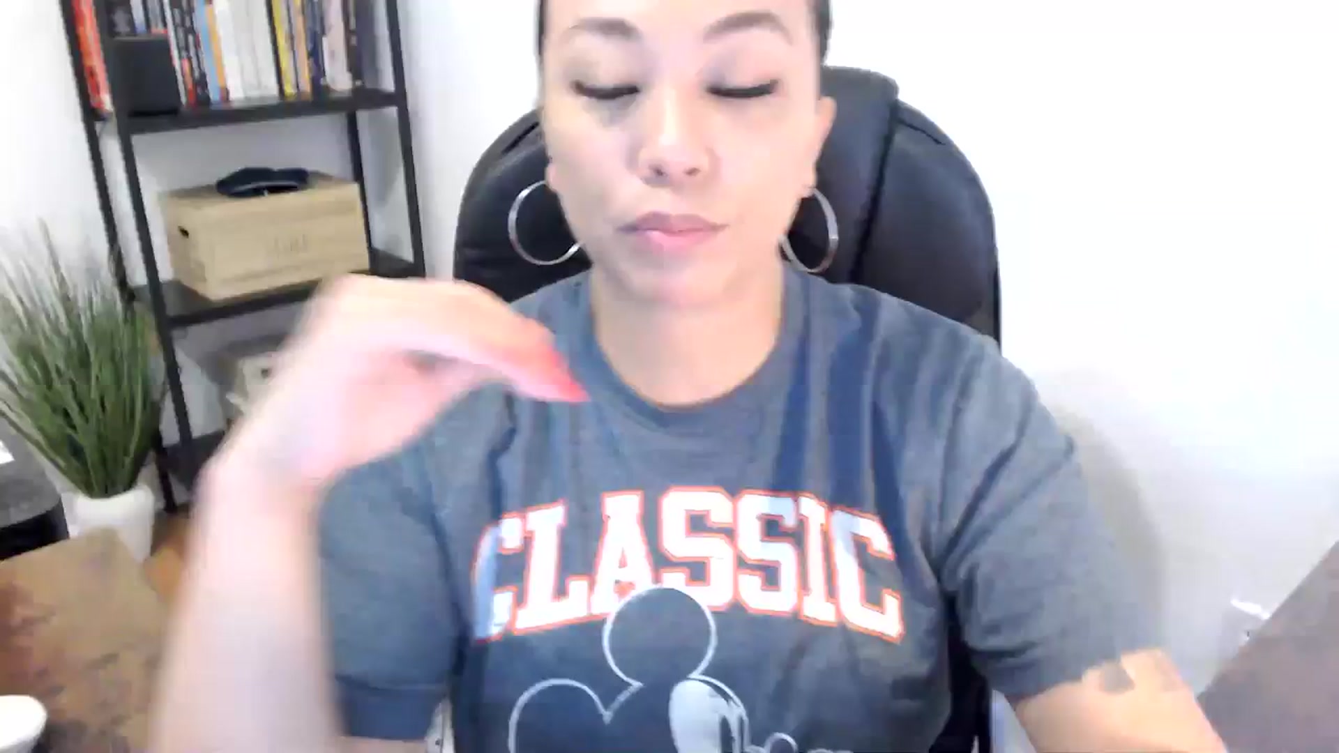 Gallery image thumbnail from MickaylaMoon's myfreecams stream on, 07/22/2024, 14:24 image 18 of 20