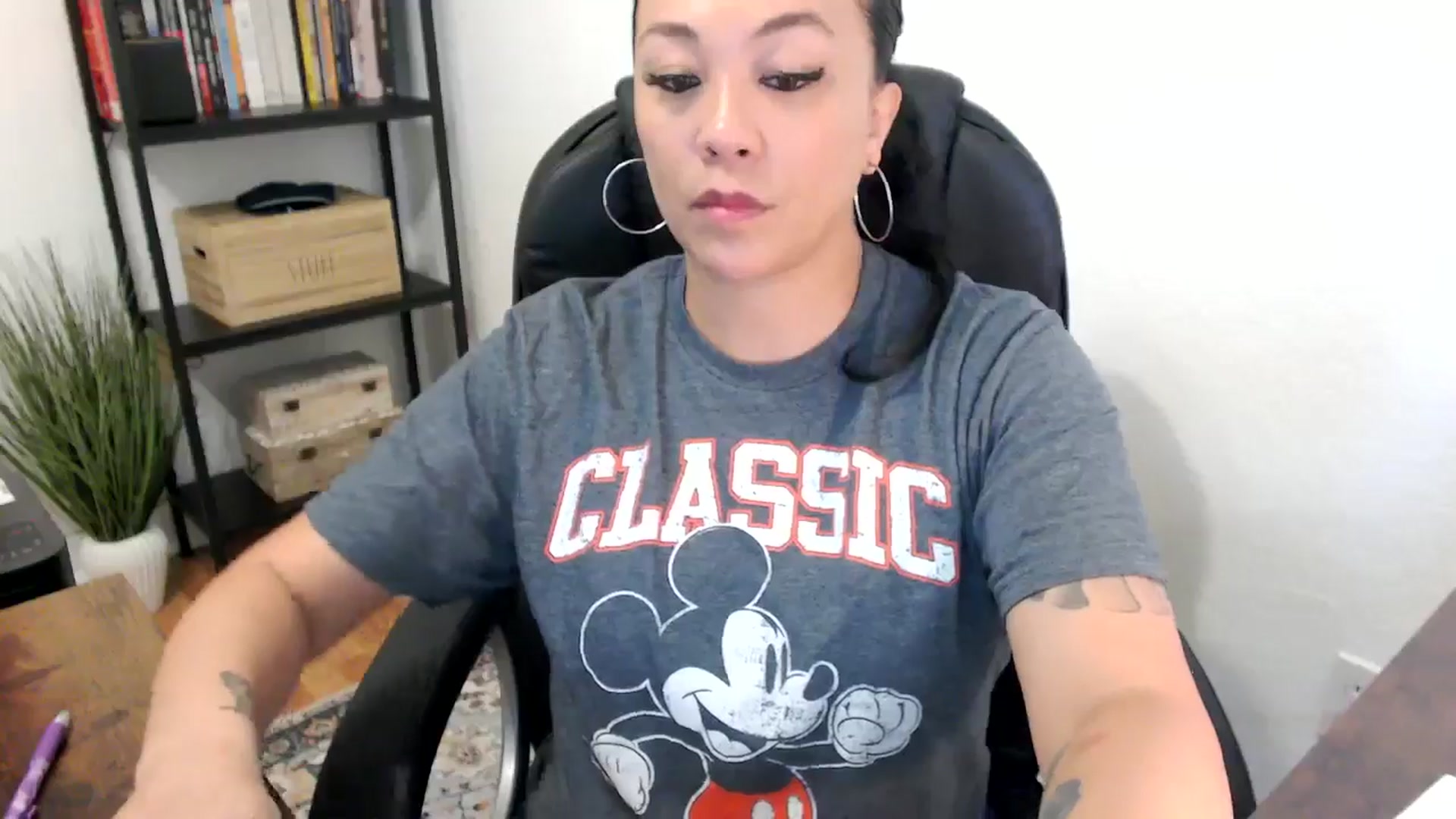 Gallery image thumbnail from MickaylaMoon's myfreecams stream on, 07/22/2024, 14:24 image 8 of 20