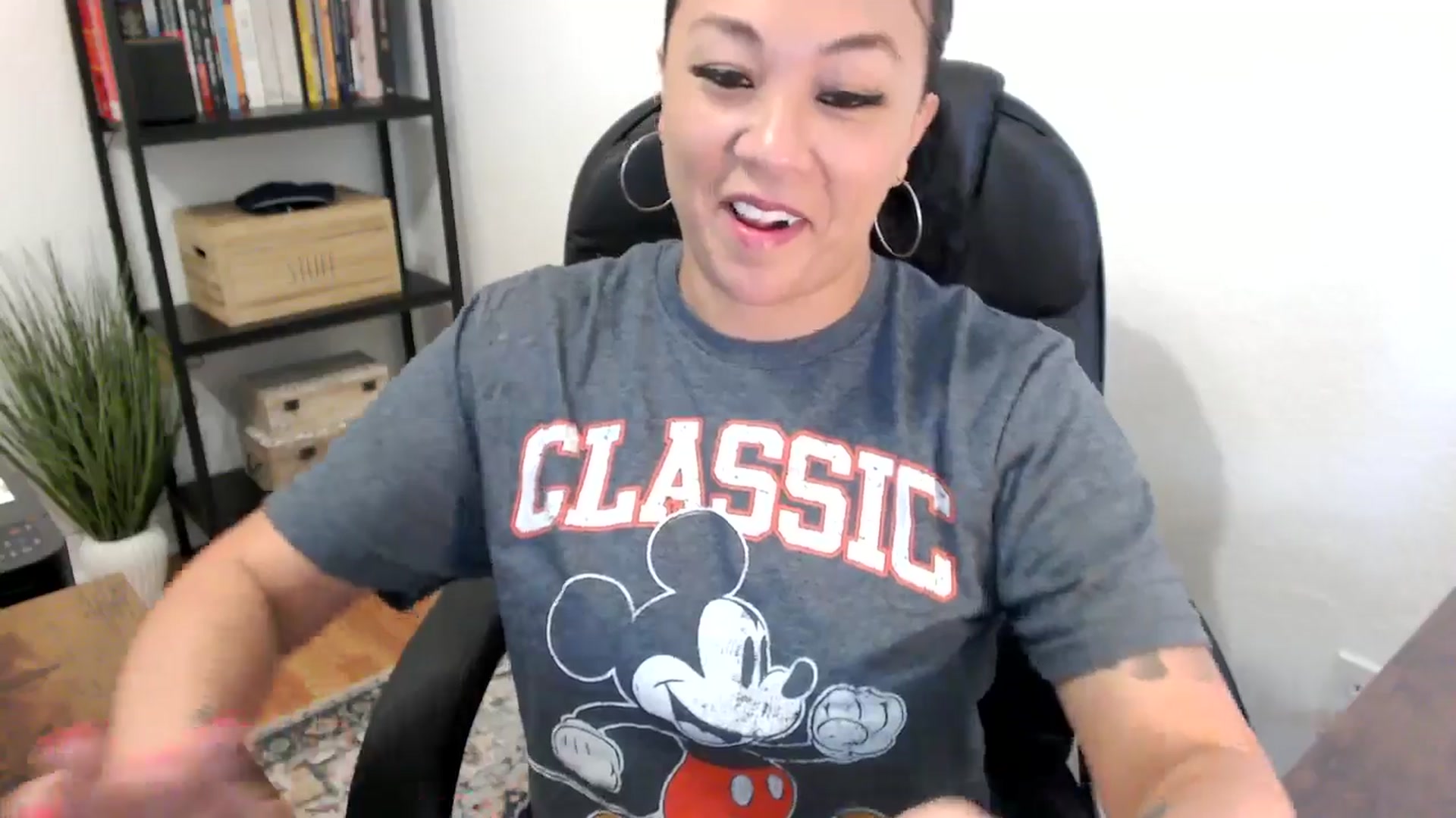 Gallery image thumbnail from MickaylaMoon's myfreecams stream on, 07/22/2024, 14:42 image 6 of 20