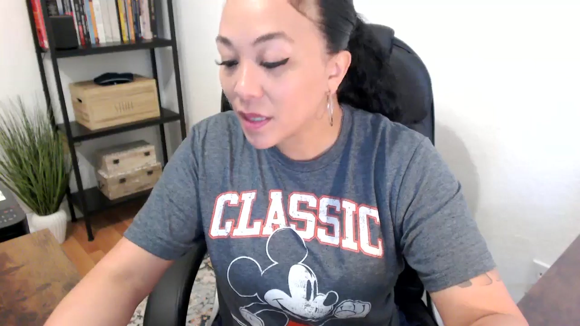 Gallery image thumbnail from MickaylaMoon's myfreecams stream on, 07/22/2024, 14:42 image 10 of 20