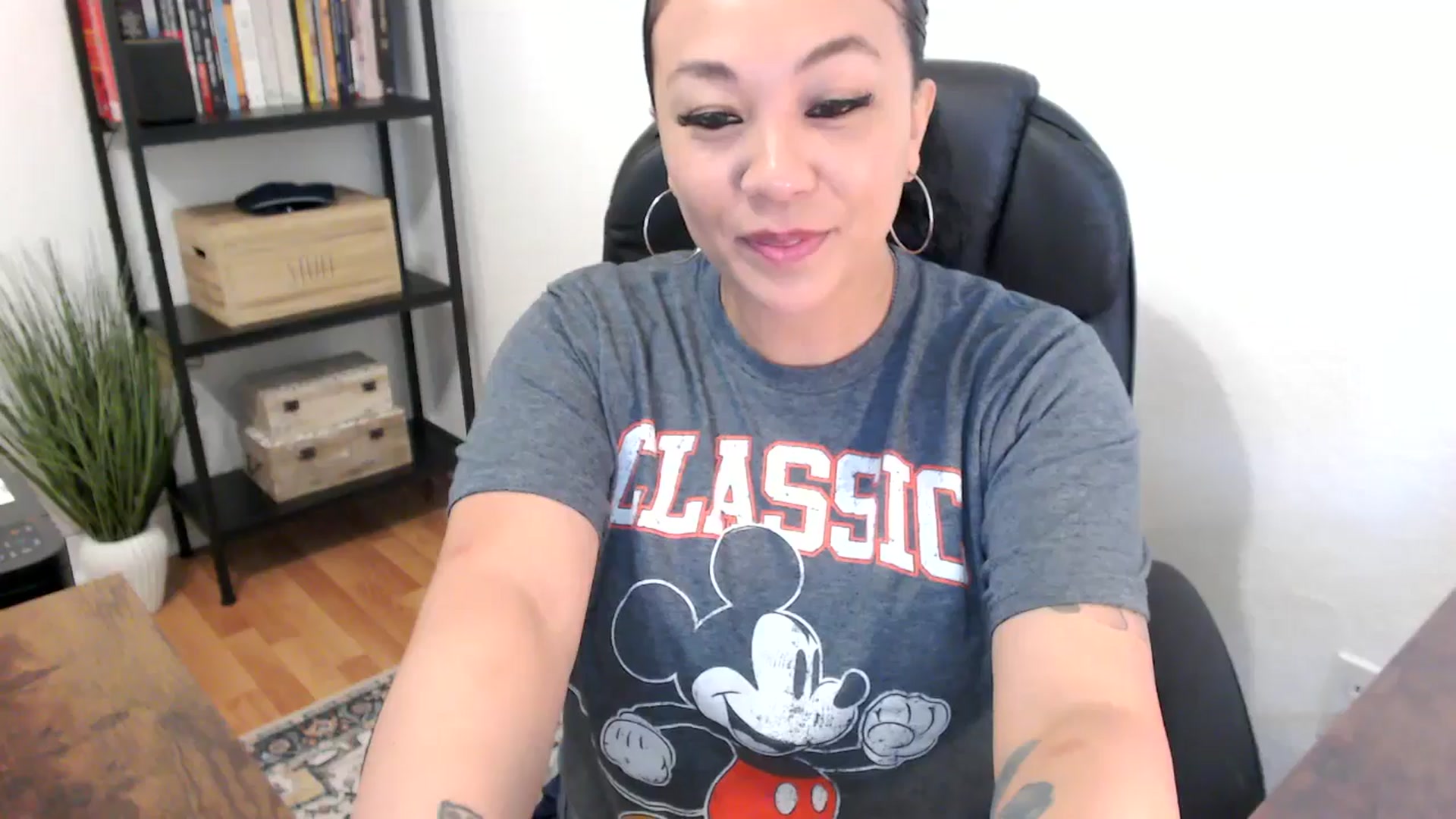 Gallery image thumbnail from MickaylaMoon's myfreecams stream on, 07/22/2024, 14:42 image 8 of 20