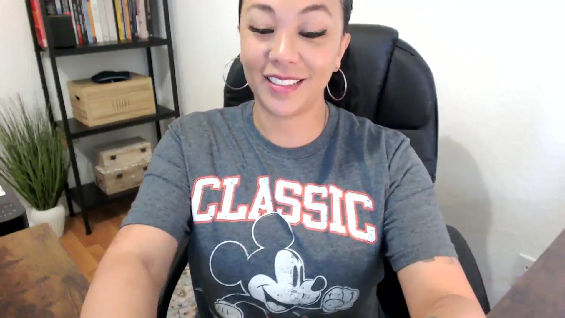 Gallery image thumbnail from MickaylaMoon's myfreecams stream on, 07/22/2024, 14:42 image 2 of 20