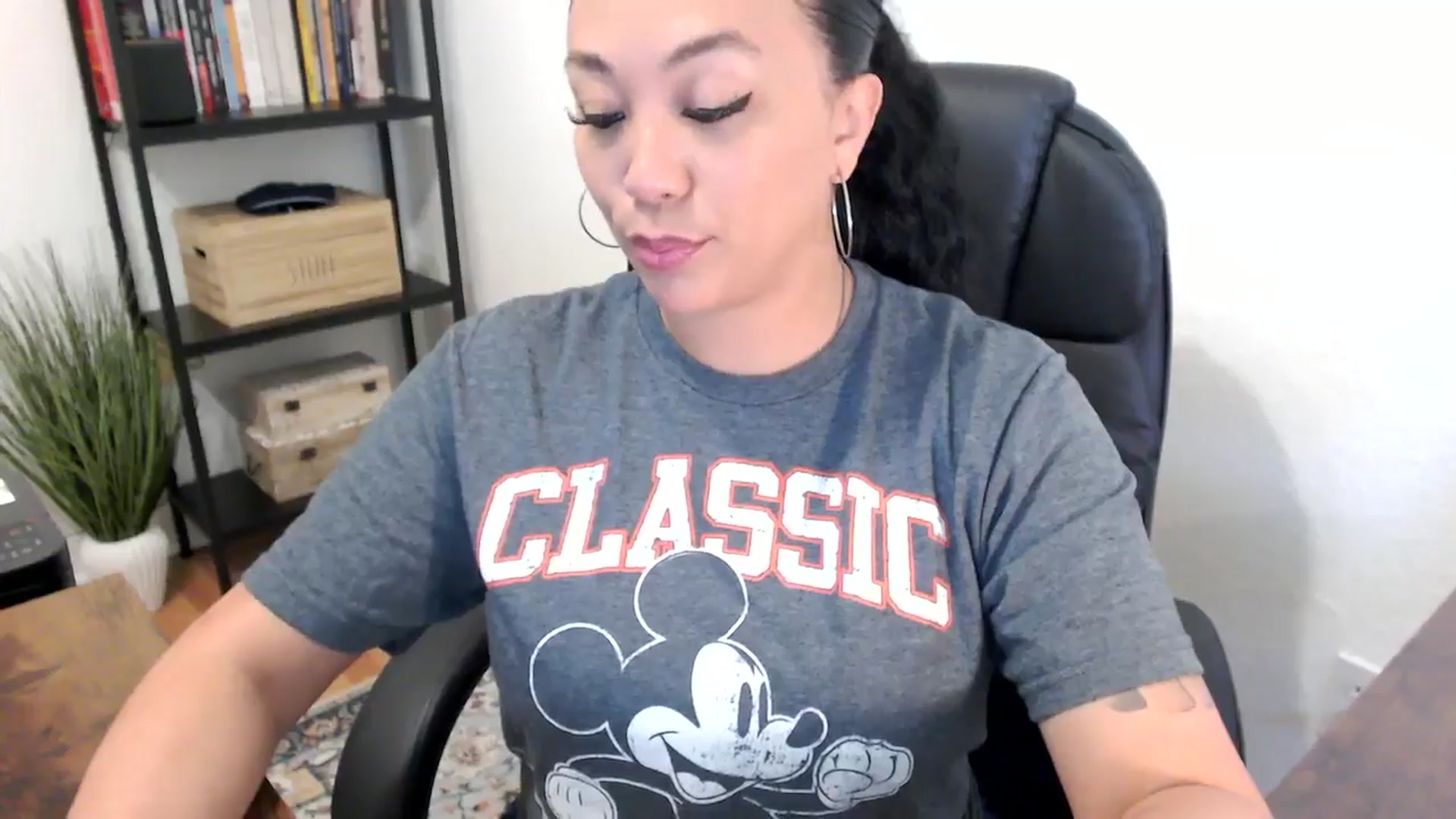 Gallery image thumbnail from MickaylaMoon's myfreecams stream on, 07/22/2024, 14:42 image 3 of 20