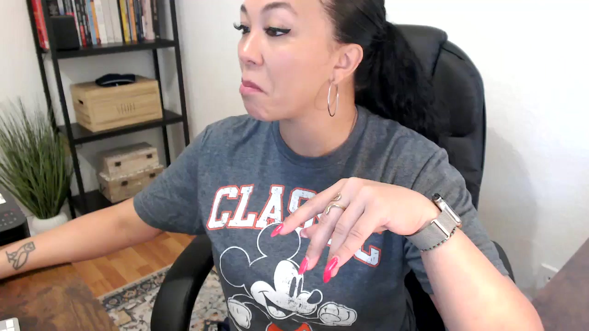 Gallery image thumbnail from MickaylaMoon's myfreecams stream on, 07/22/2024, 15:14 image 2 of 20