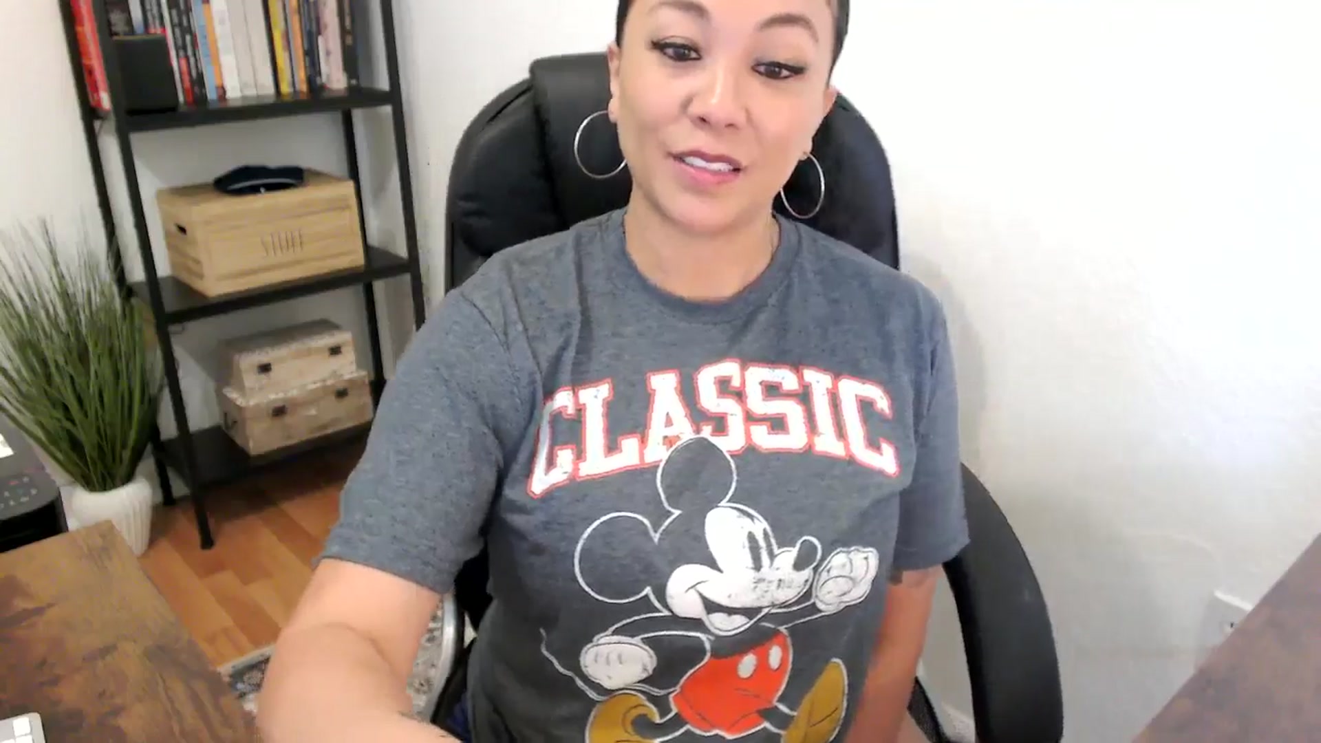 Gallery image thumbnail from MickaylaMoon's myfreecams stream on, 07/22/2024, 15:14 image 9 of 20
