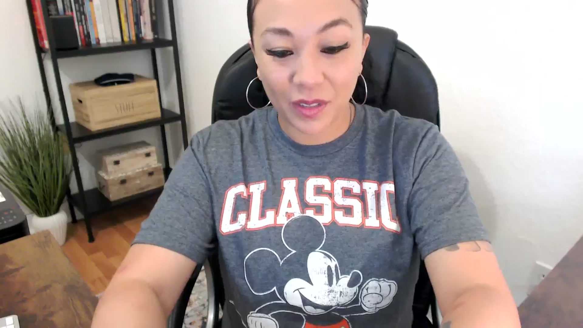 Gallery image thumbnail from MickaylaMoon's myfreecams stream on, 07/22/2024, 15:14 image 4 of 20