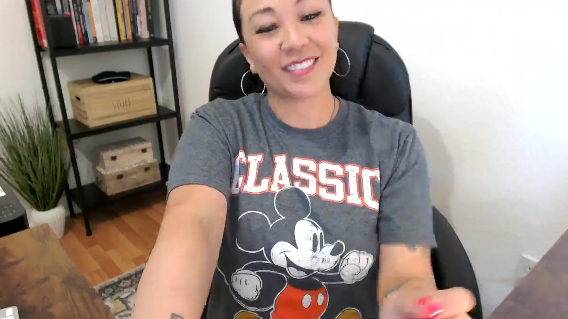 Gallery image thumbnail from MickaylaMoon's myfreecams stream on, 07/22/2024, 15:14 image 12 of 20