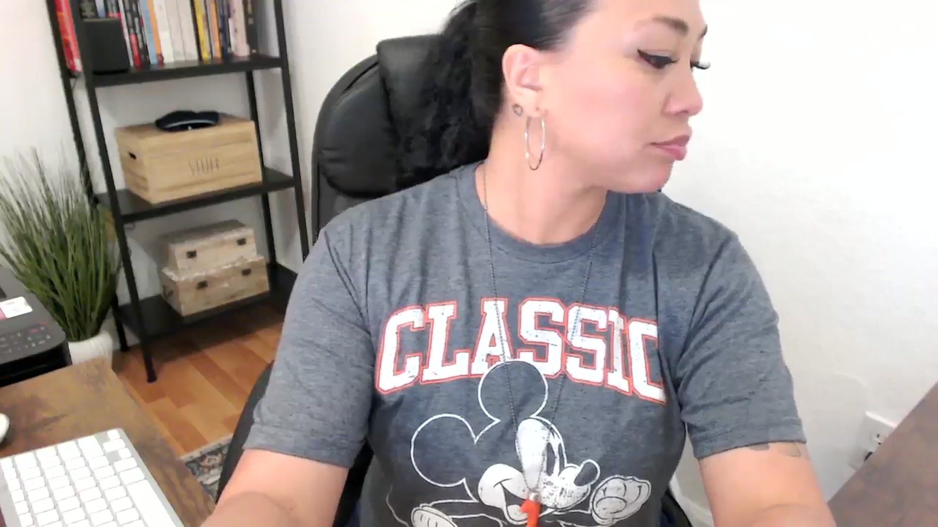 Gallery image thumbnail from MickaylaMoon's myfreecams stream on, 07/22/2024, 17:11 image 13 of 20