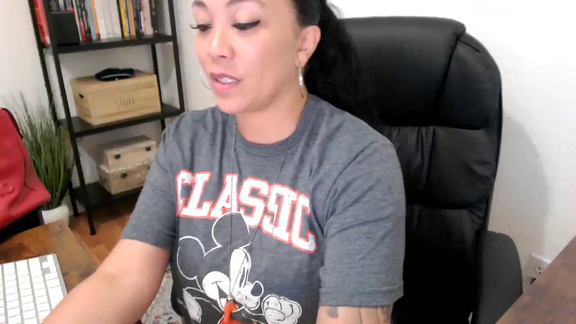 Gallery image thumbnail from MickaylaMoon's myfreecams stream on, 07/22/2024, 17:48 image 19 of 20