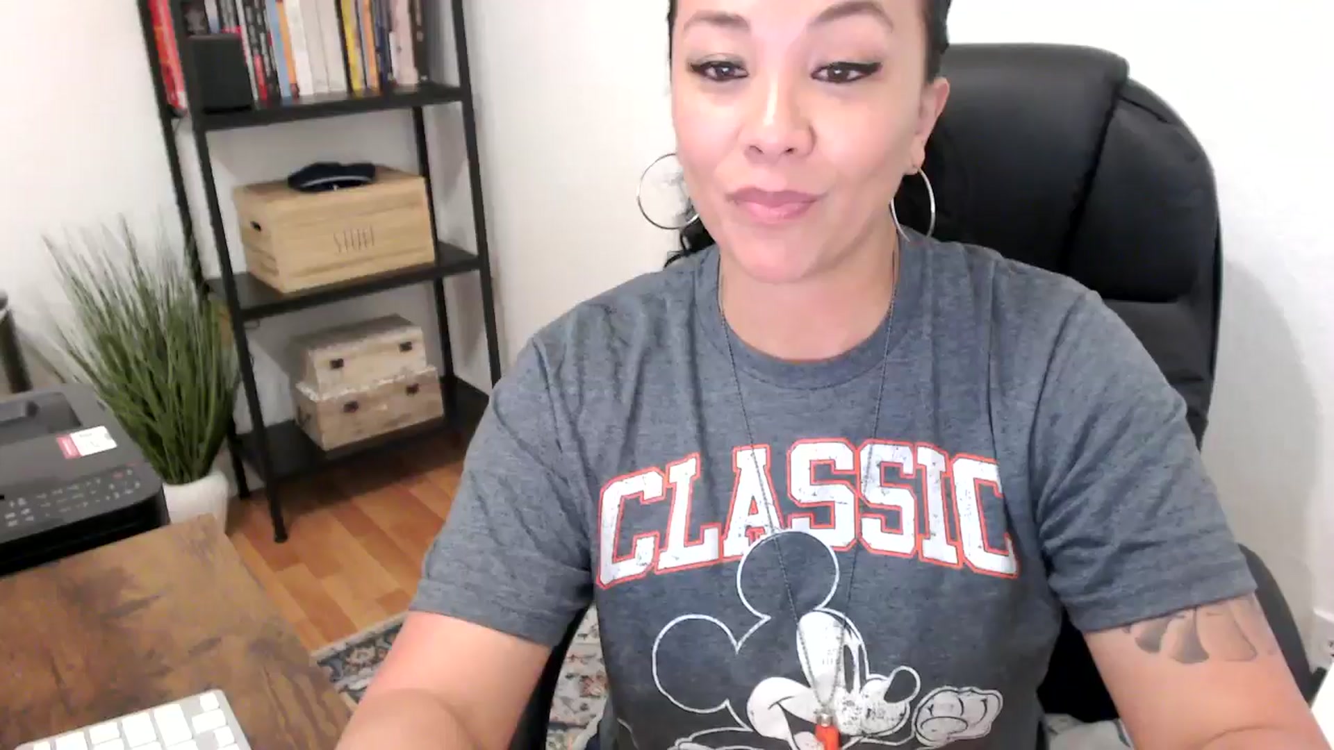 Gallery image thumbnail from MickaylaMoon's myfreecams stream on, 07/22/2024, 20:05 image 1 of 20