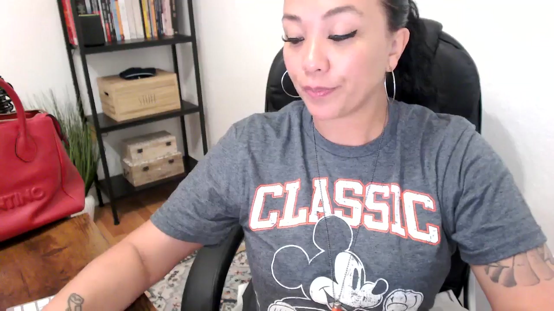 Gallery image thumbnail from MickaylaMoon's myfreecams stream on, 07/22/2024, 20:05 image 12 of 20