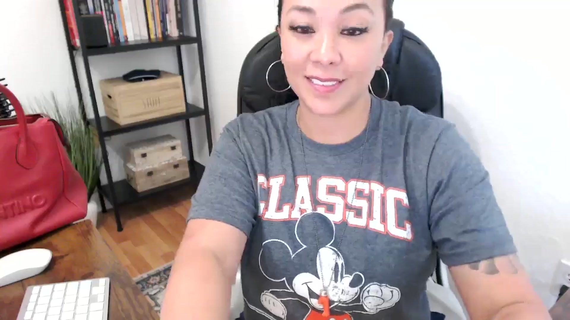 Gallery image thumbnail from MickaylaMoon's myfreecams stream on, 07/22/2024, 21:56 image 19 of 20