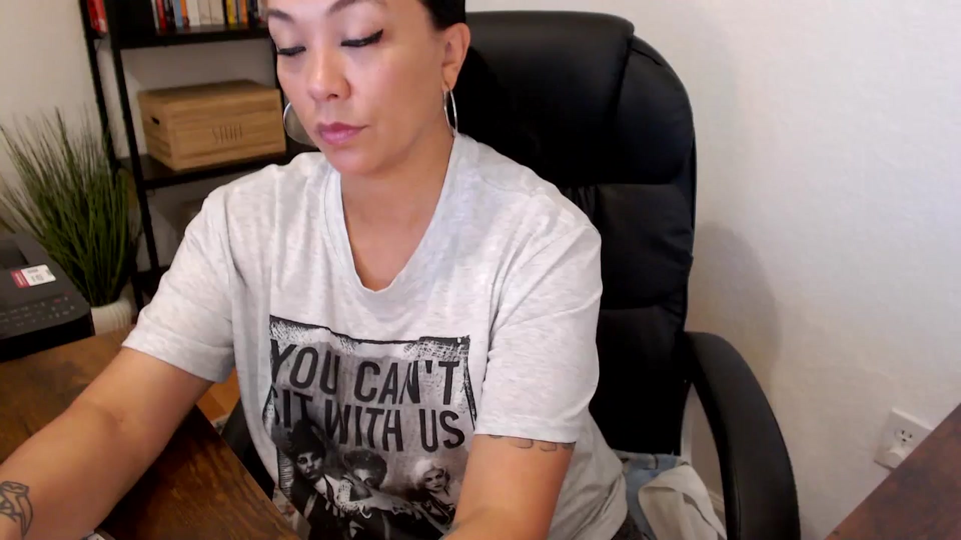 Gallery image thumbnail from MickaylaMoon's myfreecams stream on, 07/24/2024, 15:04 image 10 of 20