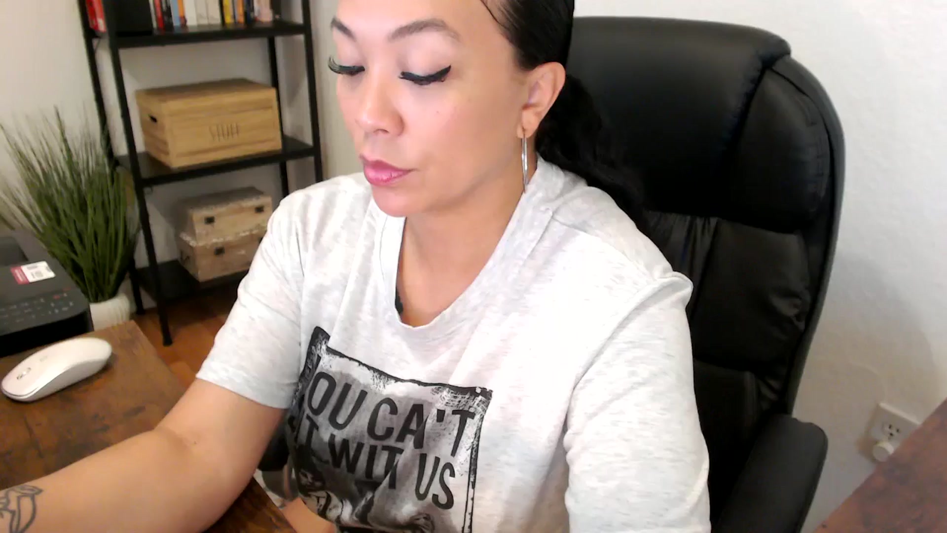 Gallery image thumbnail from MickaylaMoon's myfreecams stream on, 07/24/2024, 15:39 image 9 of 20
