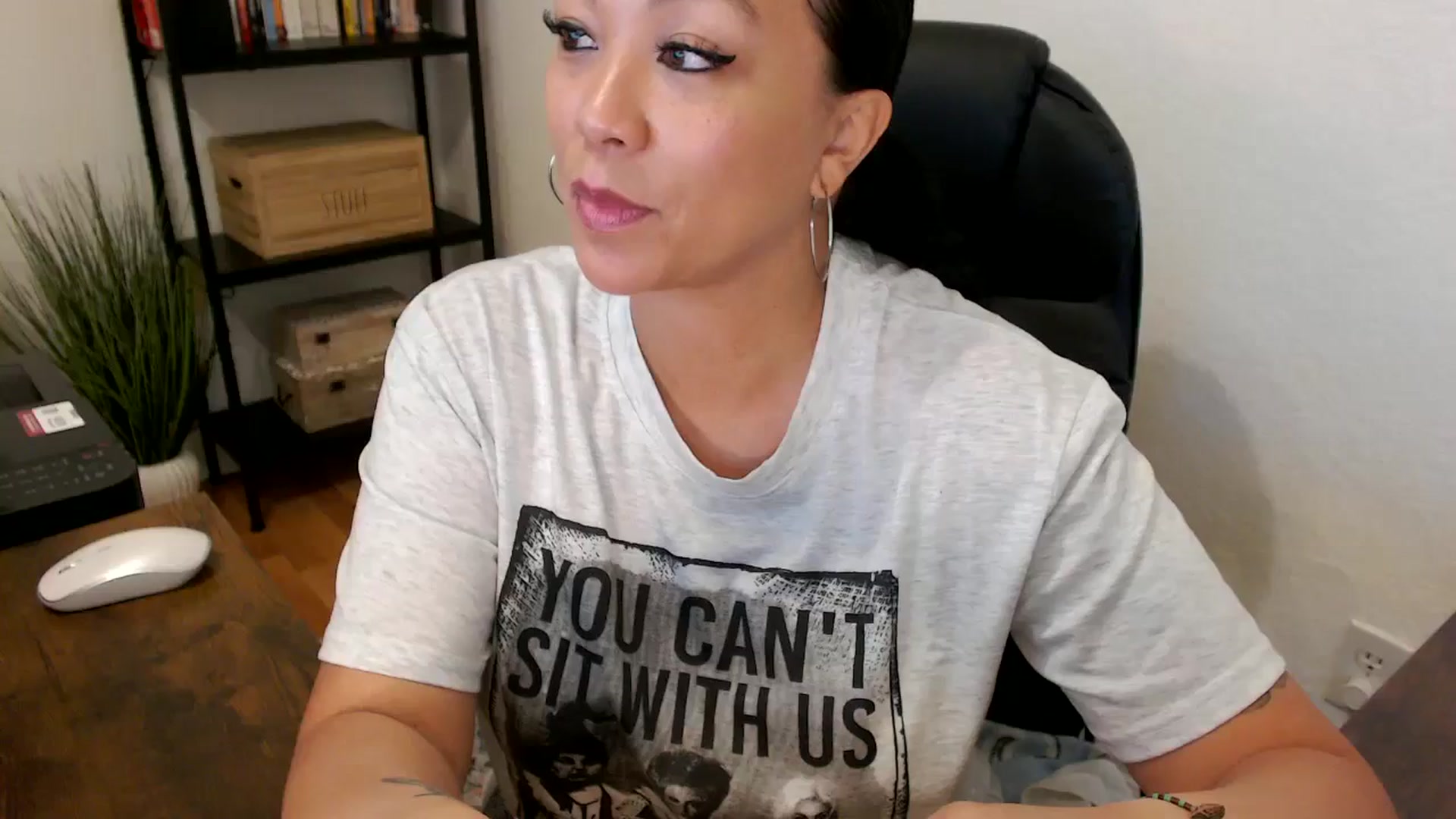 Gallery image thumbnail from MickaylaMoon's myfreecams stream on, 07/24/2024, 15:39 image 1 of 20