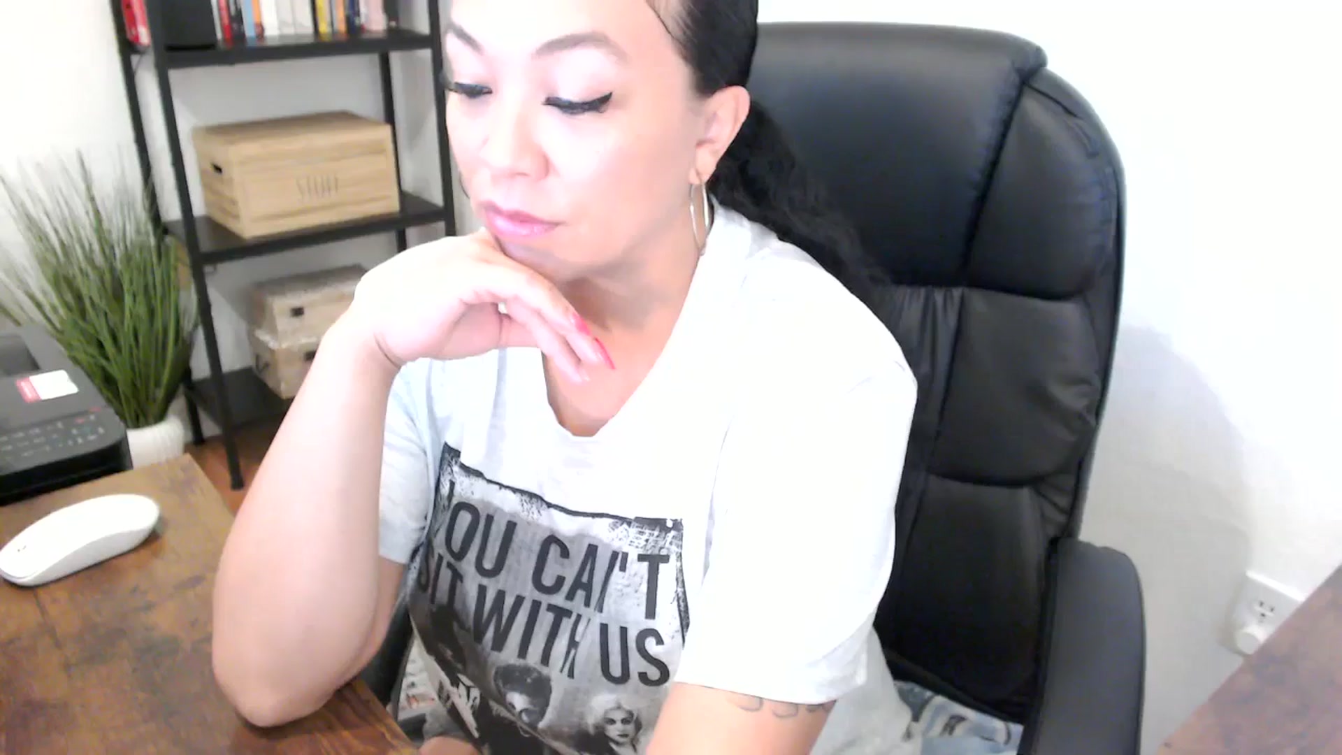 Gallery image thumbnail from MickaylaMoon's myfreecams stream on, 07/24/2024, 15:39 image 6 of 20