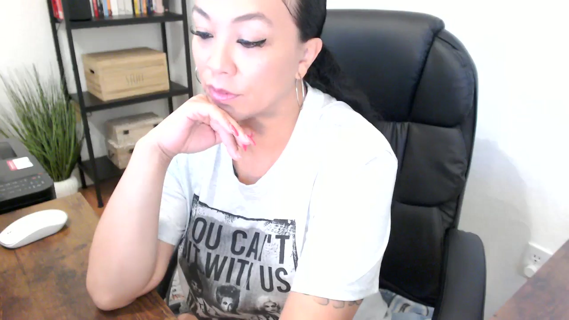 Gallery image thumbnail from MickaylaMoon's myfreecams stream on, 07/24/2024, 15:39 image 7 of 20