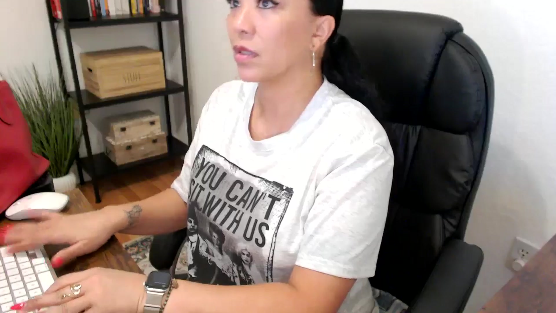 Gallery image thumbnail from MickaylaMoon's myfreecams stream on, 07/24/2024, 15:39 image 16 of 20
