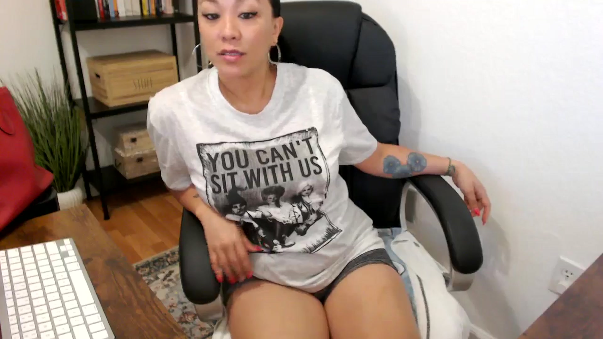 Gallery image thumbnail from MickaylaMoon's myfreecams stream on, 07/24/2024, 15:39 image 13 of 20
