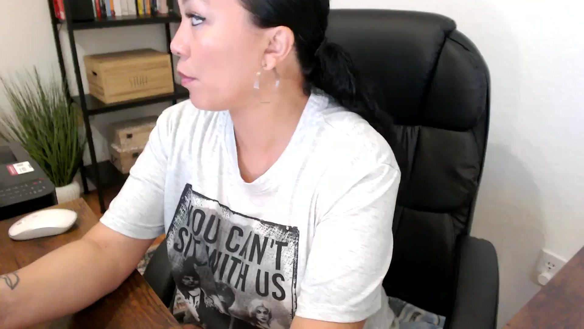 Gallery image thumbnail from MickaylaMoon's myfreecams stream on, 07/24/2024, 15:39 image 2 of 20