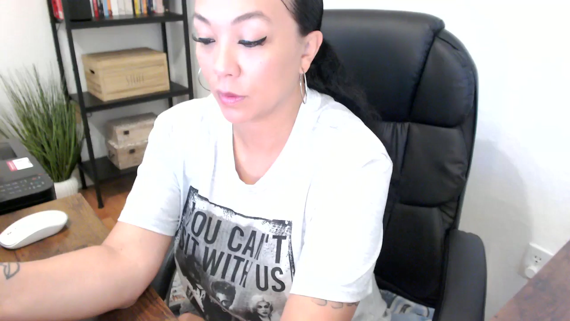 Gallery image thumbnail from MickaylaMoon's myfreecams stream on, 07/24/2024, 15:39 image 5 of 20