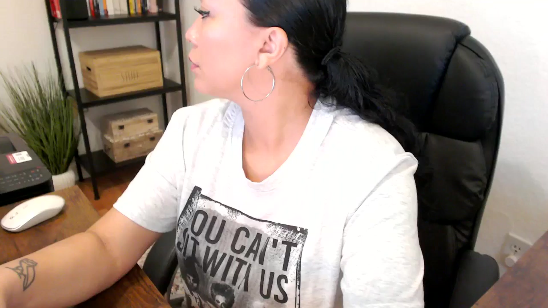 Gallery image thumbnail from MickaylaMoon's myfreecams stream on, 07/24/2024, 15:39 image 11 of 20