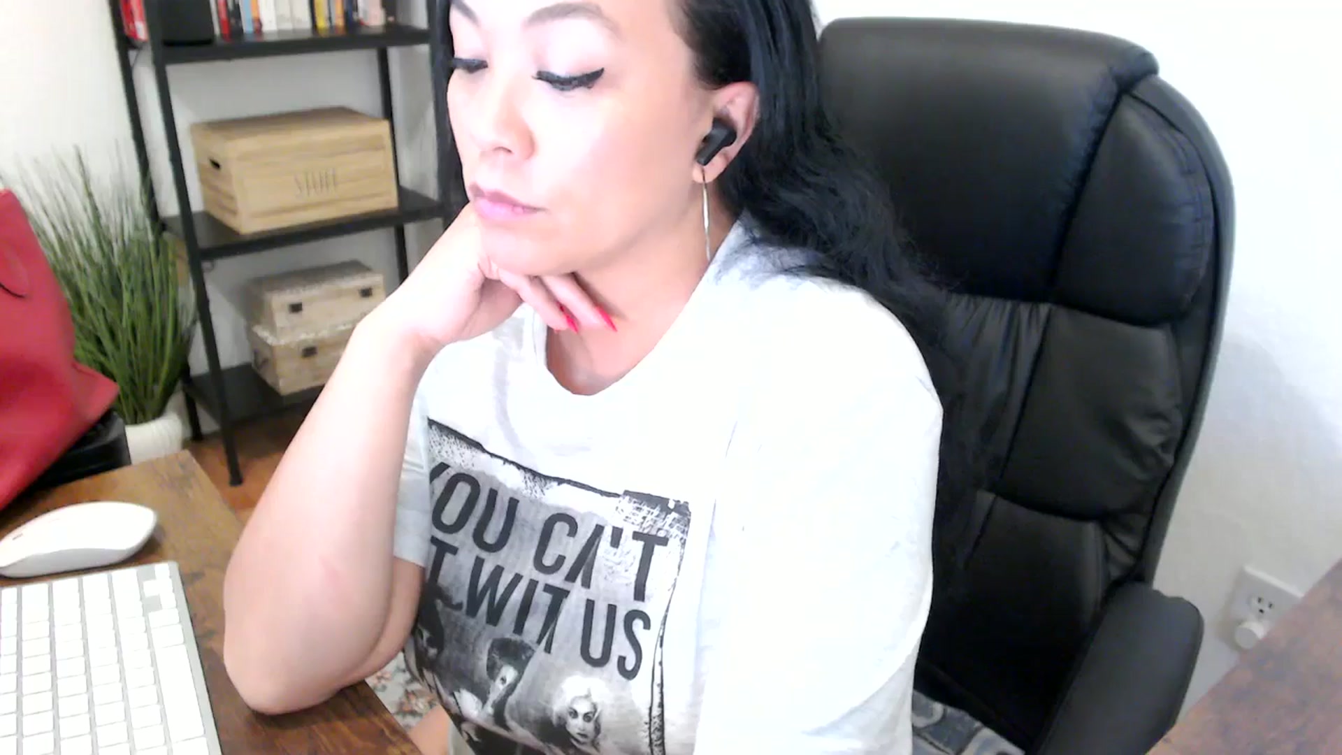 Gallery image thumbnail from MickaylaMoon's myfreecams stream on, 07/24/2024, 16:46 image 20 of 20