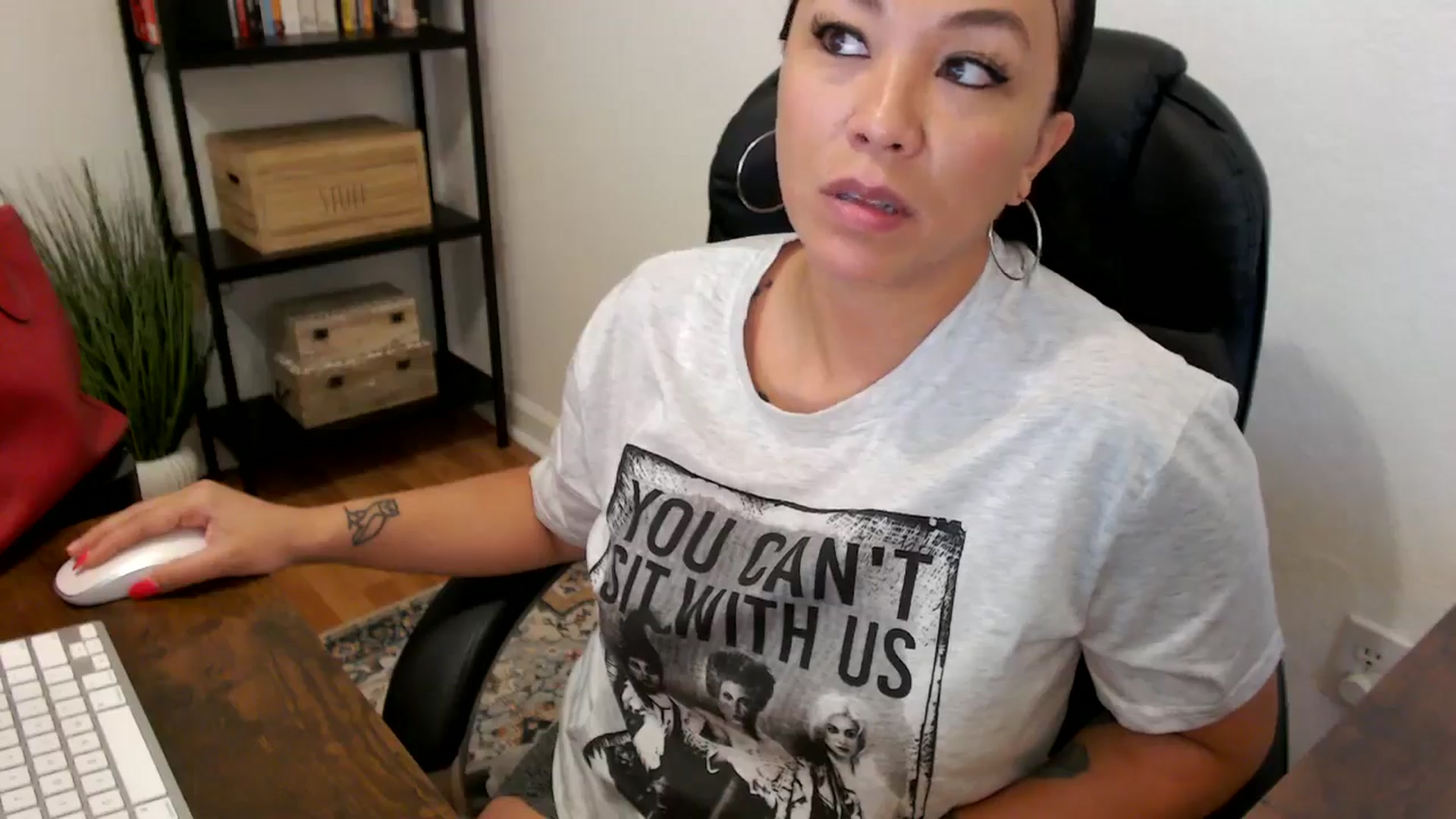 Gallery image thumbnail from MickaylaMoon's myfreecams stream on, 07/24/2024, 16:46 image 6 of 20