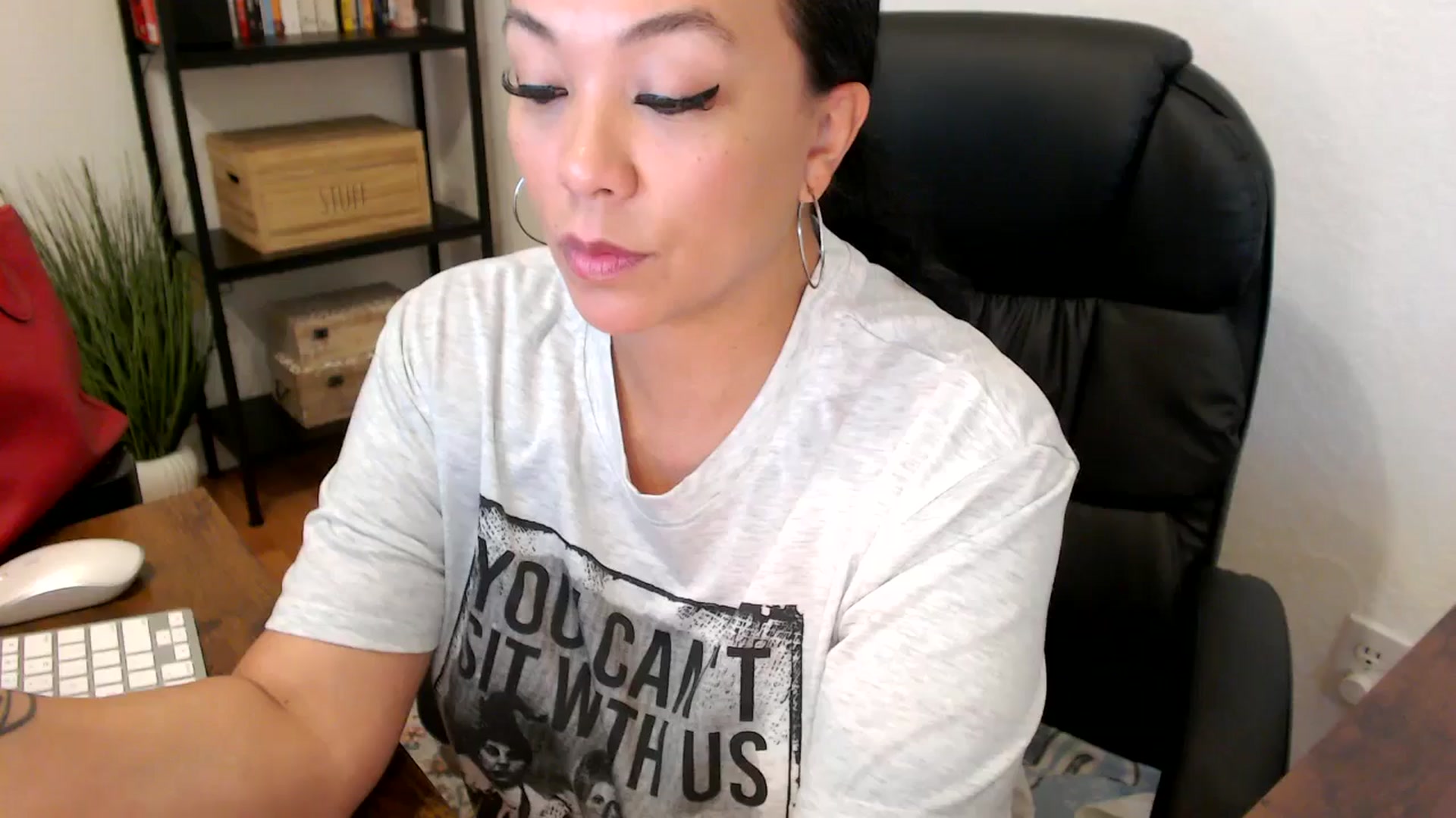 Gallery image thumbnail from MickaylaMoon's myfreecams stream on, 07/24/2024, 17:03 image 8 of 20