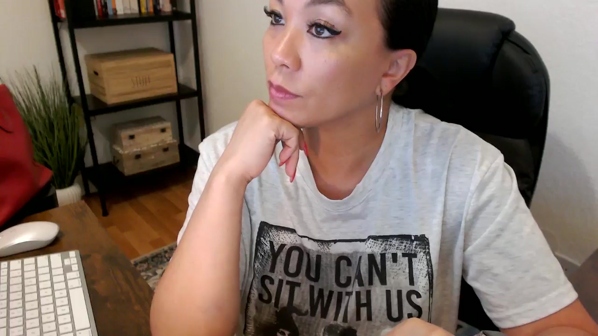 Gallery image thumbnail from MickaylaMoon's myfreecams stream on, 07/24/2024, 17:03 image 3 of 20