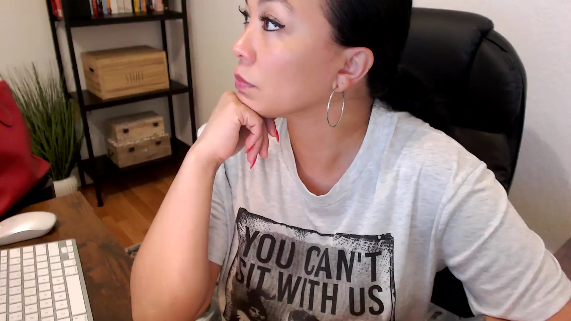 Gallery image thumbnail from MickaylaMoon's myfreecams stream on, 07/24/2024, 17:03 image 4 of 20
